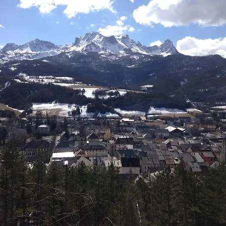 Petit Cocon Plein Sud Vue Montagnes Lesclesdenicole Apartment Barcelonnette